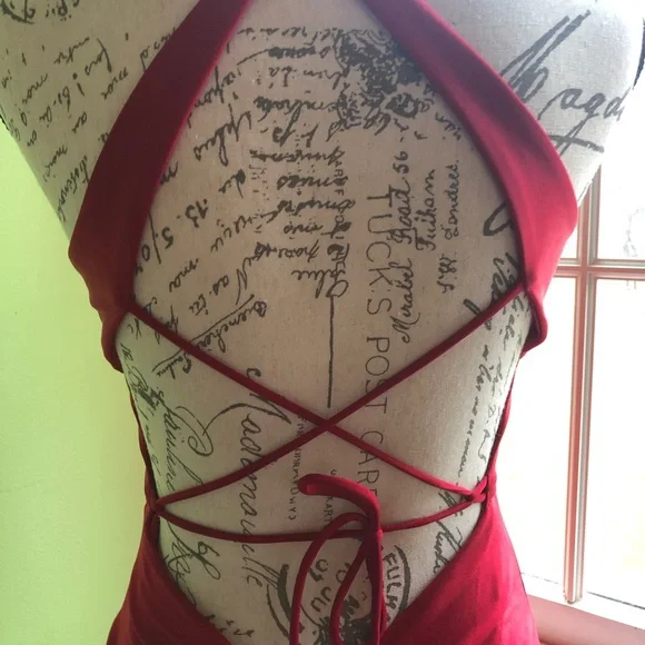 HOST PICK | Red formal gown / prom dress - Picture 7 of 8